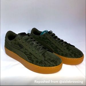 Puma Vikky Platform VR Olive Green Shoes Creepers